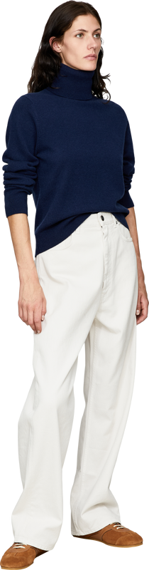Midnight cashmere jumper with a roll neck