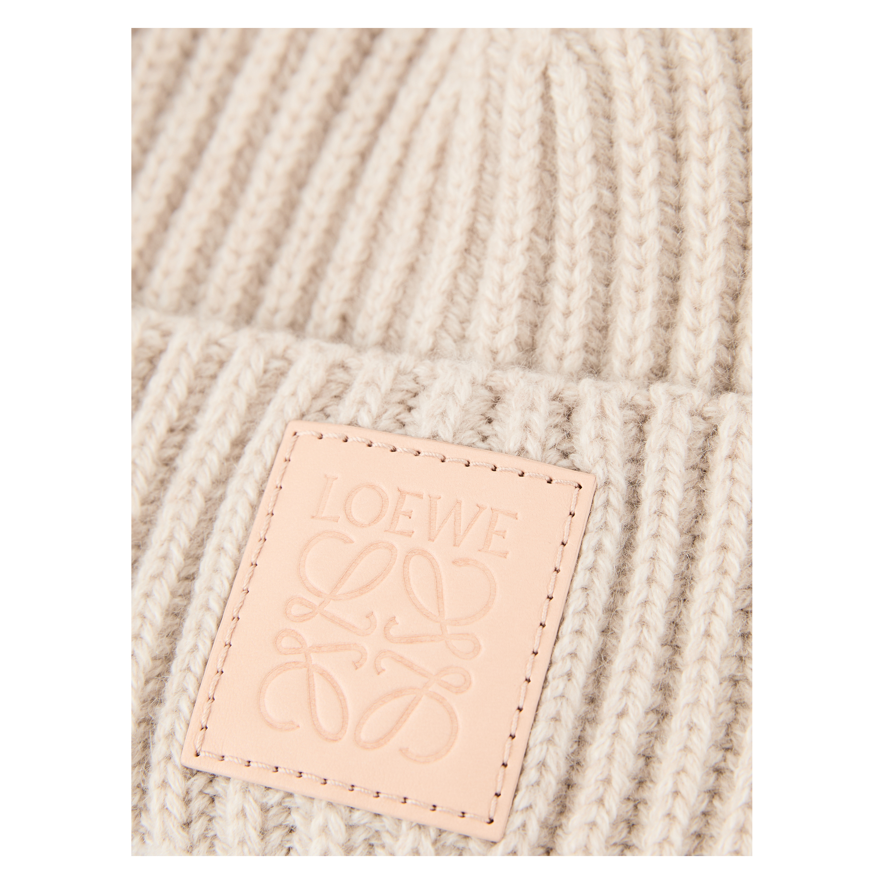 LOEWE Cashmere-Mütze mit Anagram-Patch Beige, Frontansicht – UNGER.DE