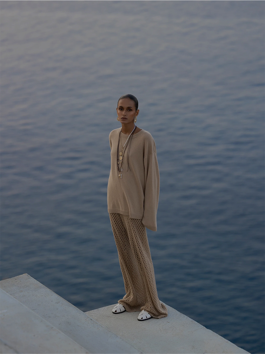 allude