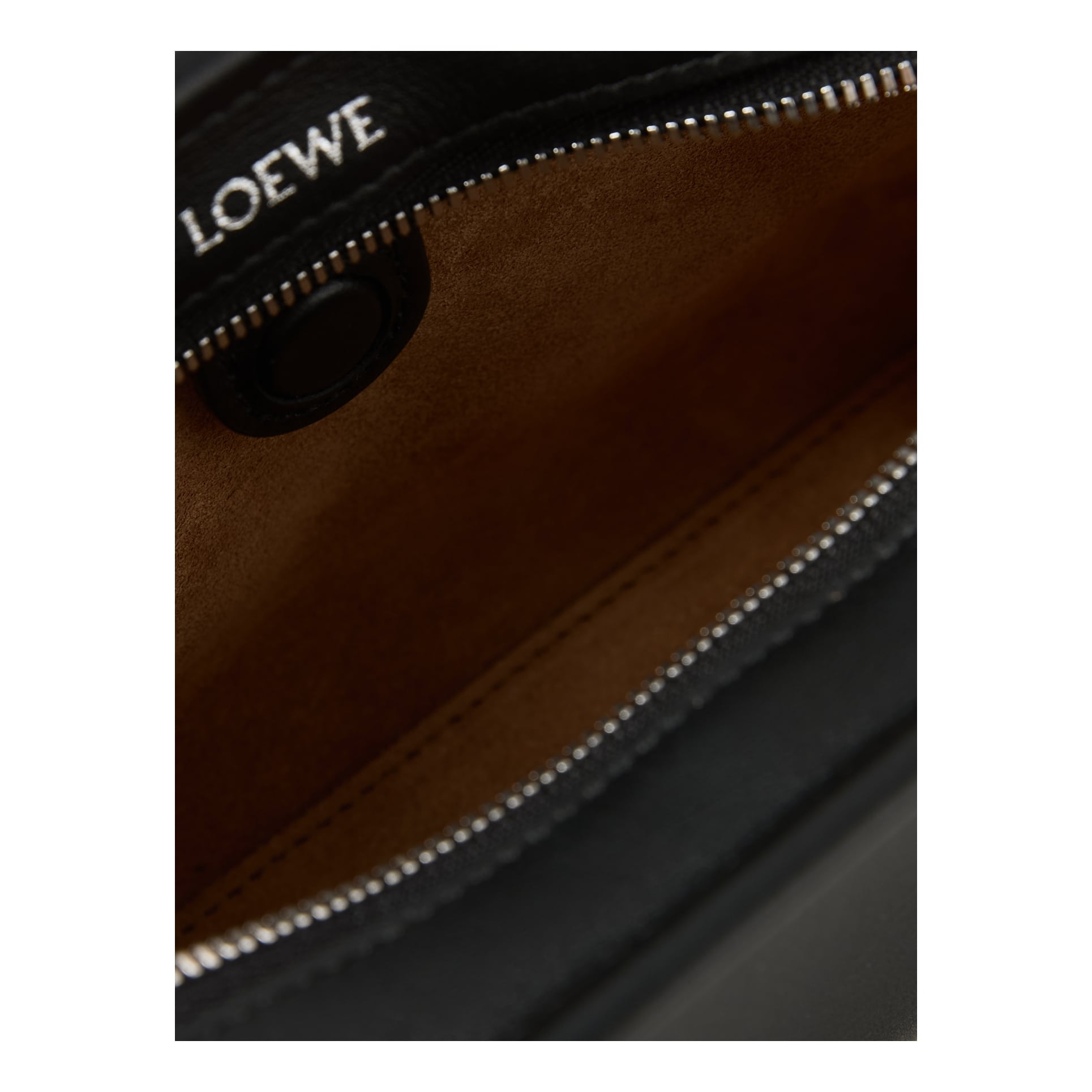 LOEWE Handtasche 'Amazona 180 Mini' Schwarz, Detailansicht – UNGER.DE
