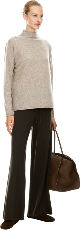 Cashmere turtleneck jumper with a rolled hem taupe