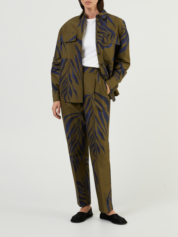 Seiden-Hose 'Berna Printed' Avocado/Navy