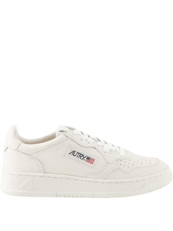 'Medalist Low' trainers, white