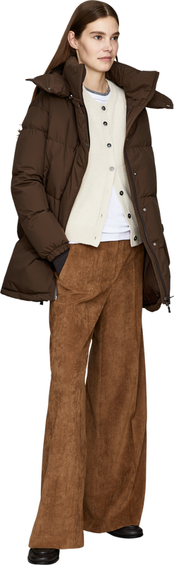 Braune Daunenjacke aus 2-Layer-WINDSTOPPER® Braun