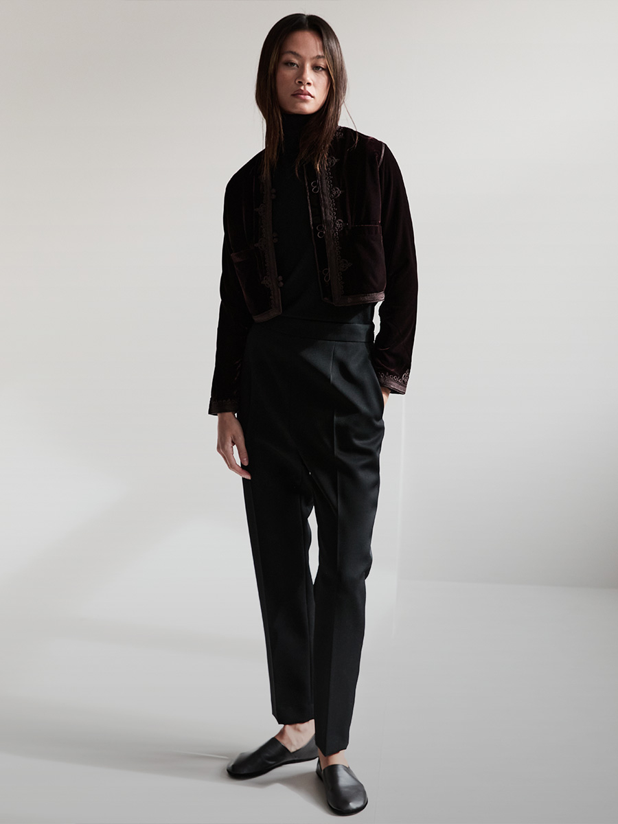 folkloore velvet details