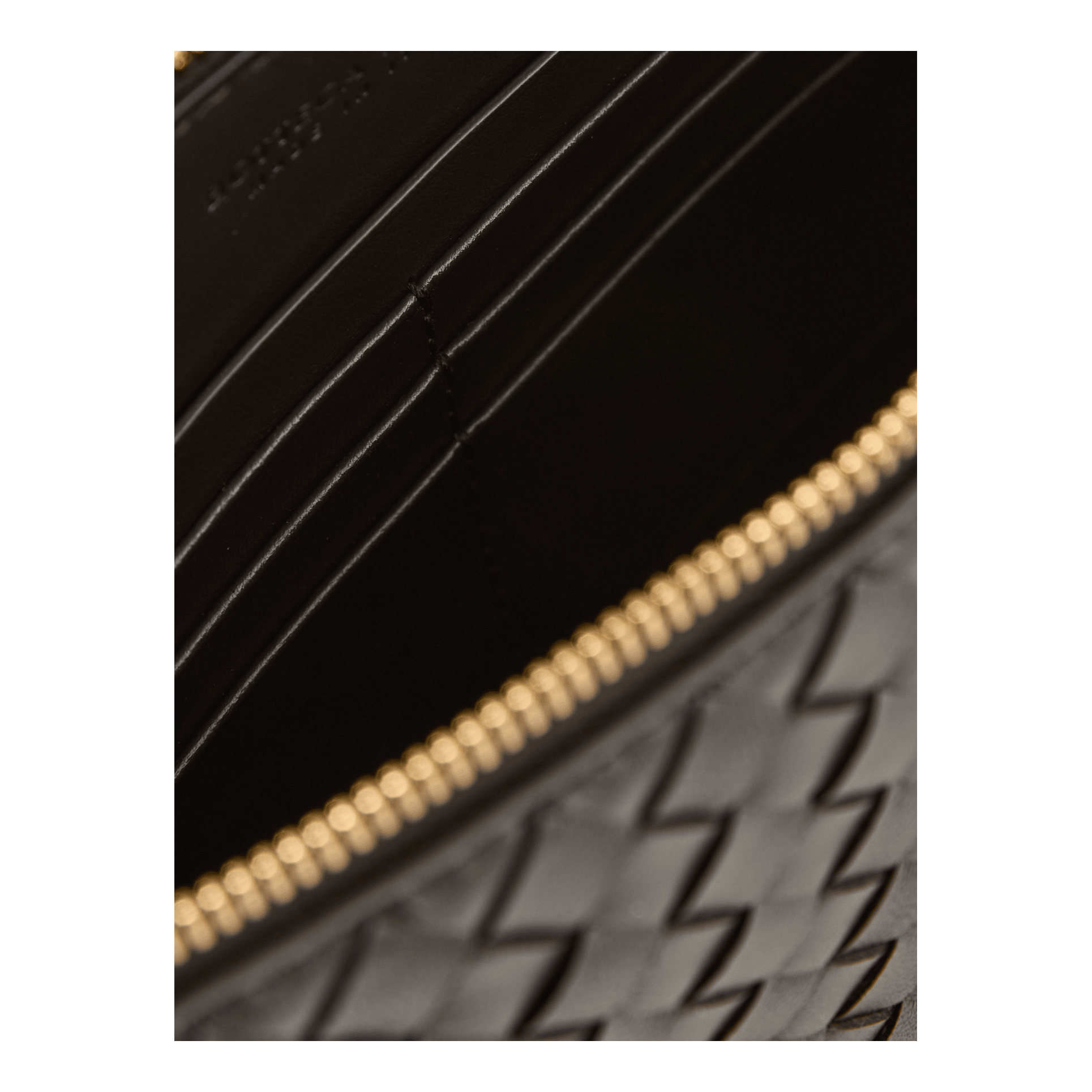 Bottega Veneta 'Pouch Medium' shoulder bag in Espresso, Detail view – UNGER.DE