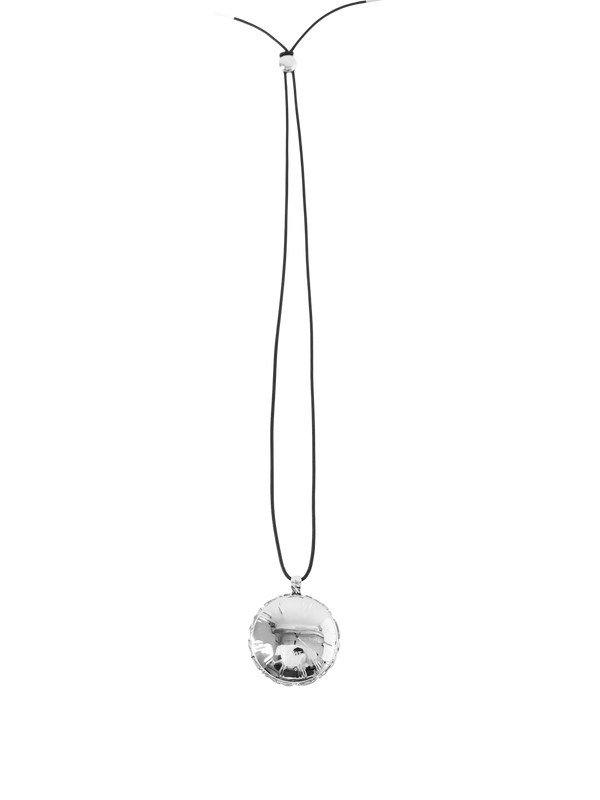 'Inflated Bigalva' necklace silver/gold