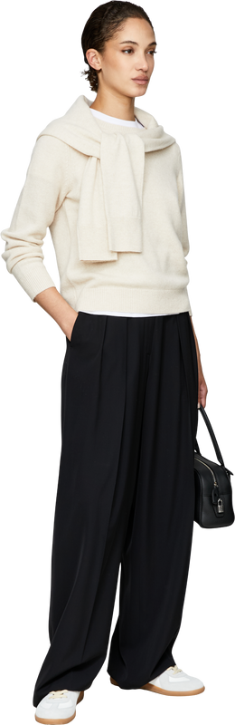 Cashmere jumper with a round neckline, Vanilla