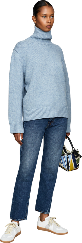 Oversized woollen jumper with a roll neck – light blue