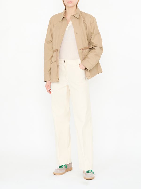 Geripptes Langarmshirt mit Polokragen Crème